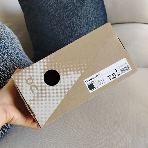 On Running Shadow | Lima Women's Cloudrunner 2 Wide - Picture 7 of 9